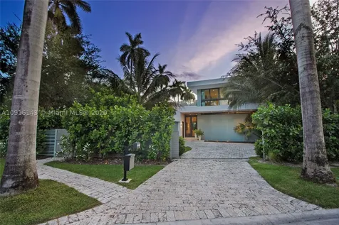 2300 Sunset Drive Miami Beach FL 33140