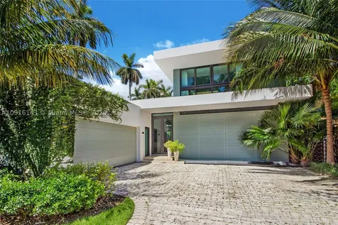 2300 Sunset Drive Miami Beach FL 33140