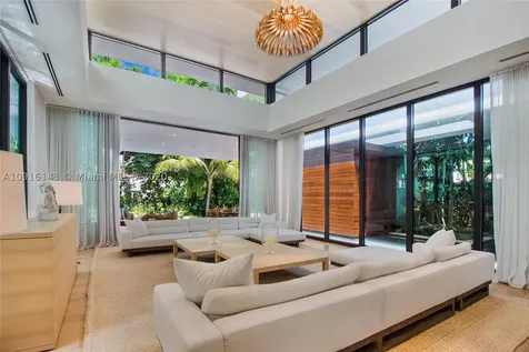 2300 Sunset Drive Miami Beach FL 33140