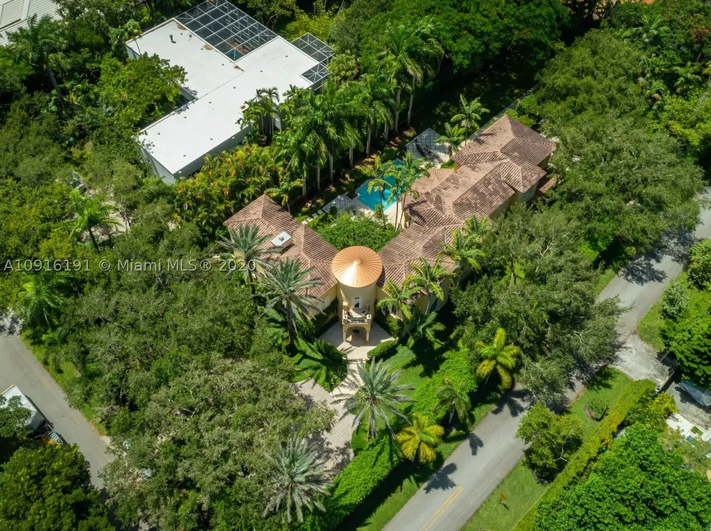 9800 W Suburban Drive Pinecrest FL 33156