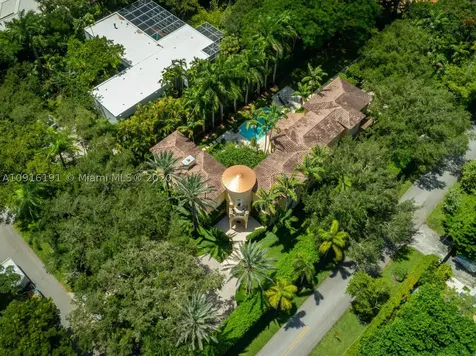 9800 W Suburban Drive Pinecrest FL 33156