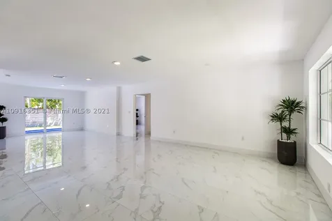901 NE 71st Street Miami FL 33138