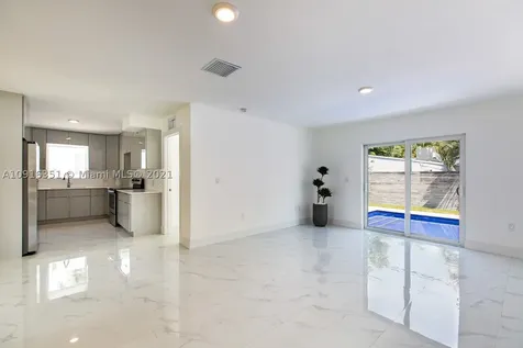 901 NE 71st Street Miami FL 33138