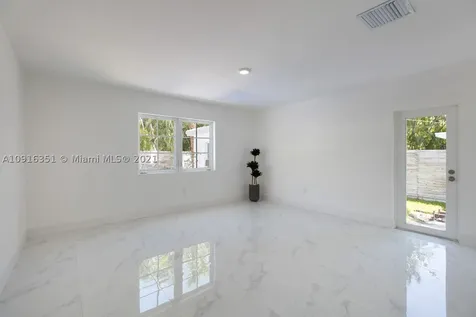 901 NE 71st Street Miami FL 33138
