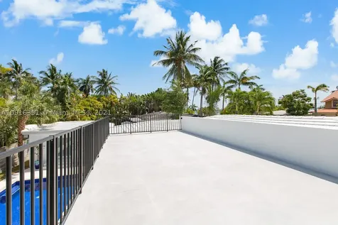 901 NE 71st Street Miami FL 33138