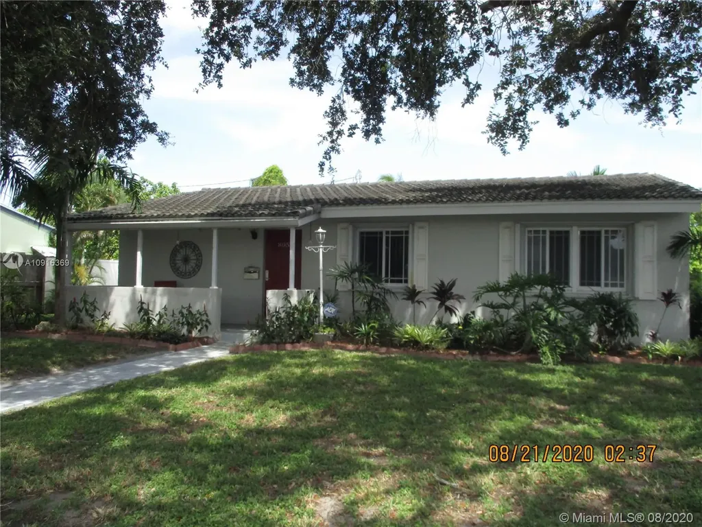 805 N 20th Court Hollywood FL 33020