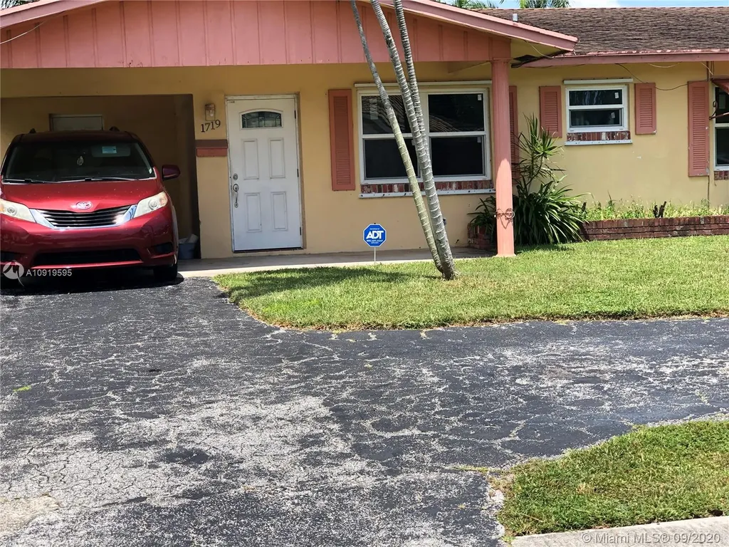 1719 NW 38th Street Oakland Park FL 33309