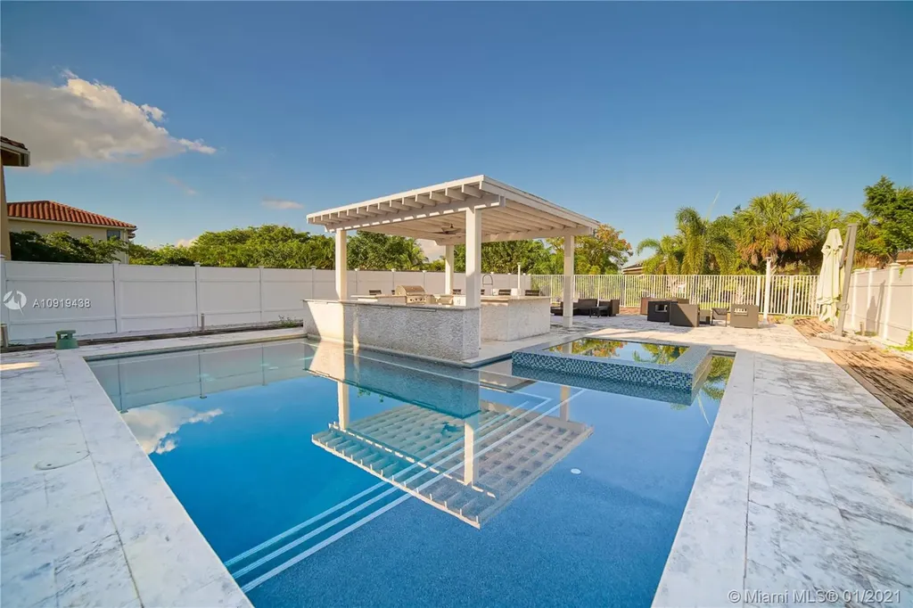 846 NW 104th Avenue Miami FL 33172