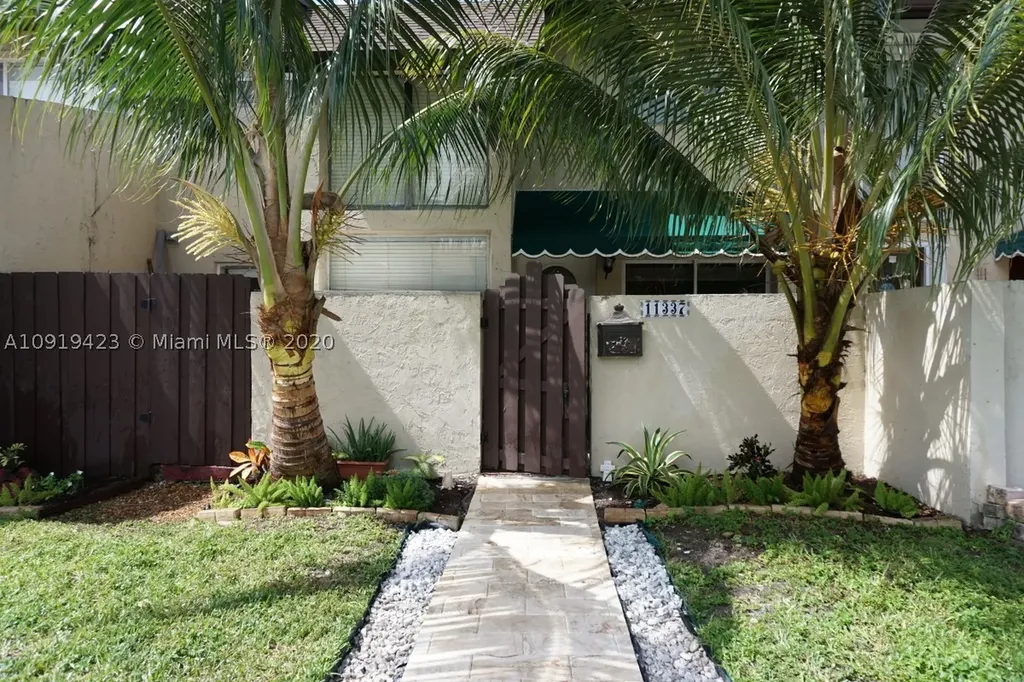 11337 SW 69th Terrace Miami FL 33173
