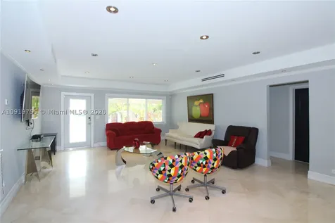 7990 Hawthorne Avenue Miami Beach FL 33141