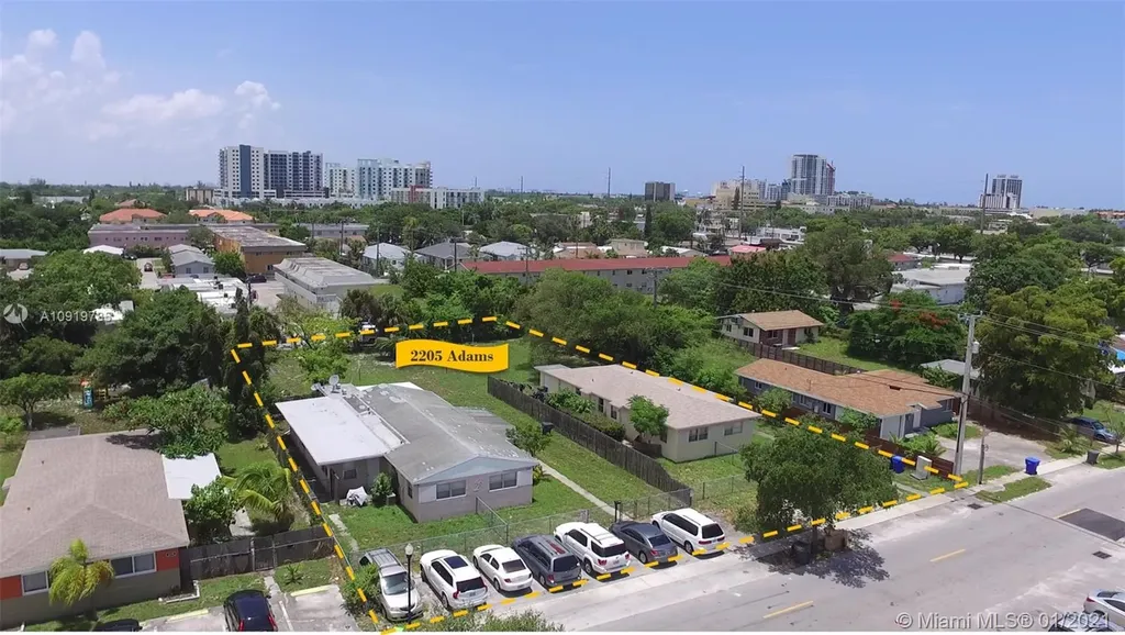 2205 Adams Street Hollywood FL 33020