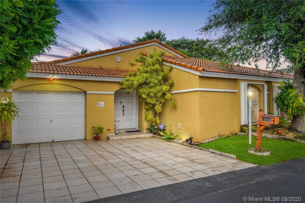 10958 SW 72nd Terrace Miami FL 33173