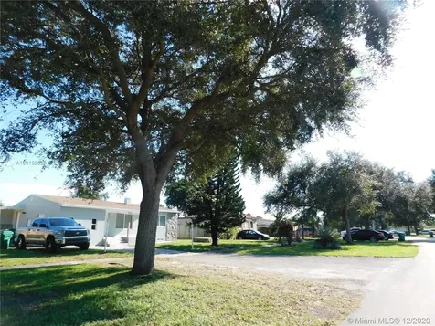 8925 NW 12th Avenue Miami FL 33150