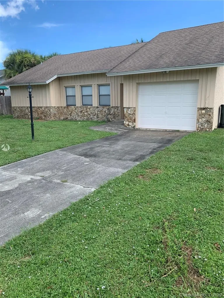 2871 Cormorant Road Delray Beach FL 33444