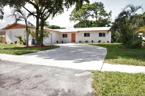 4421 NW 14th Street Lauderhill FL 33313