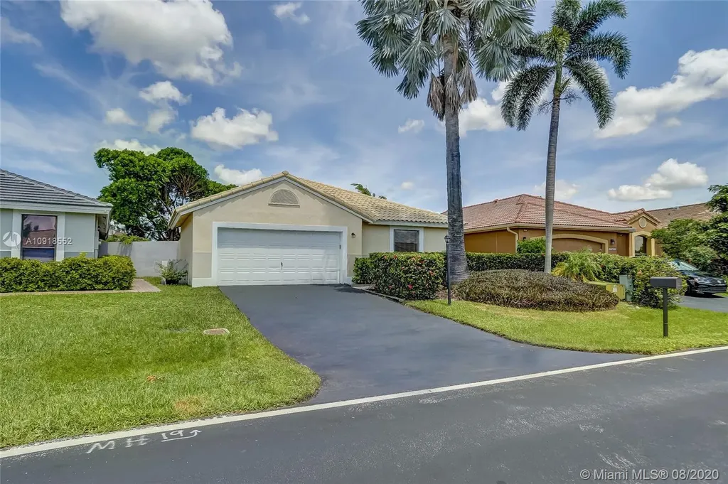 15021 S Waterford Drive Davie FL 33331