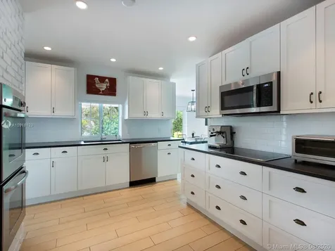 7720 SW 146th Terrace Palmetto Bay FL 33158