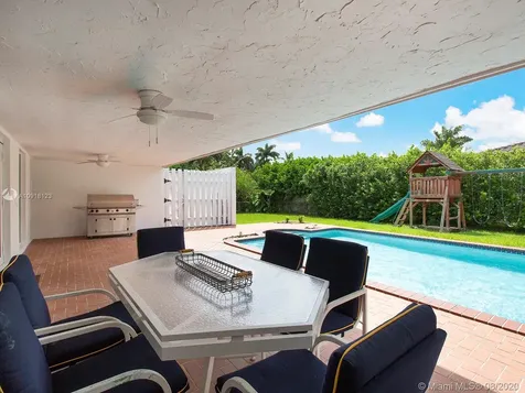 7720 SW 146th Terrace Palmetto Bay FL 33158