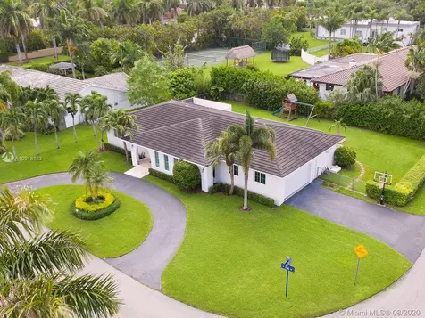 7720 SW 146th Terrace Palmetto Bay FL 33158