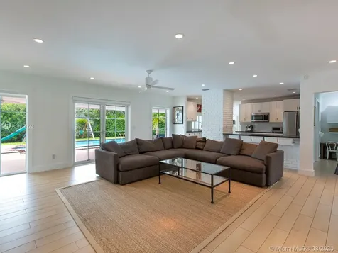 7720 SW 146th Terrace Palmetto Bay FL 33158