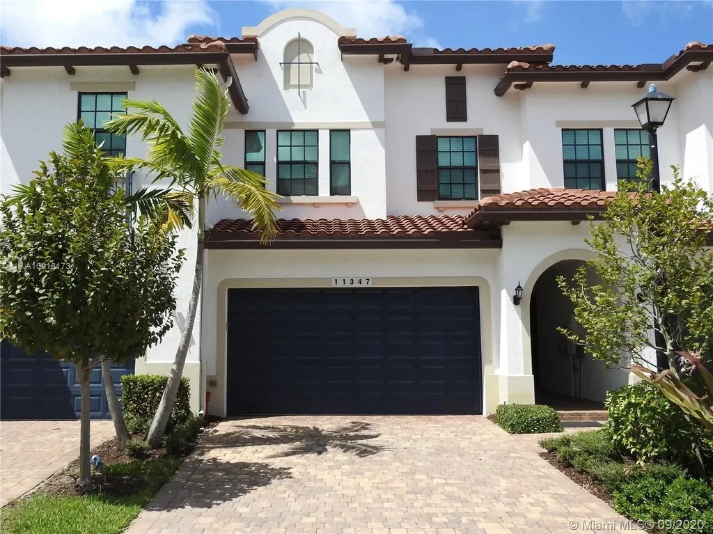 11347 SW 13th Street Pembroke Pines FL 33025