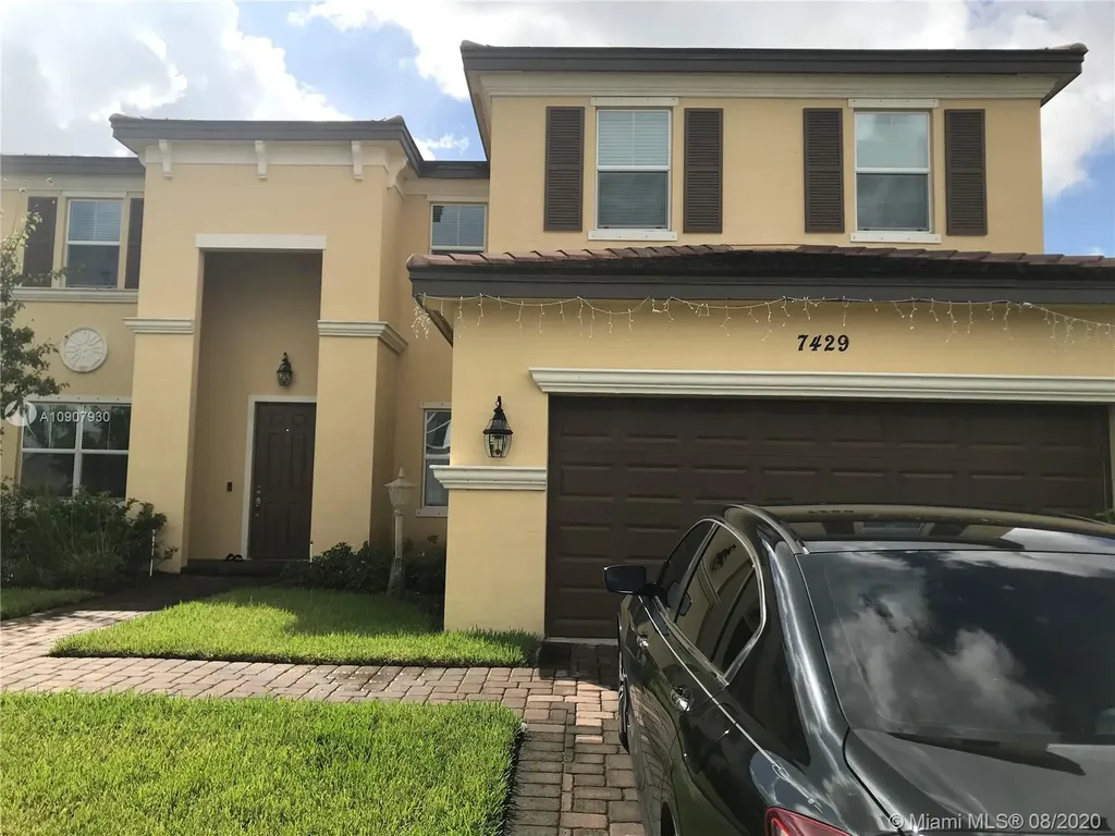 7429 NW Greenspring Street Port St. Lucie FL 34987