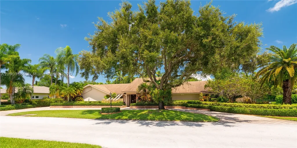 10095 SW 70th Avenue Pinecrest FL 33156