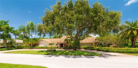 10095 SW 70th Avenue Pinecrest FL 33156