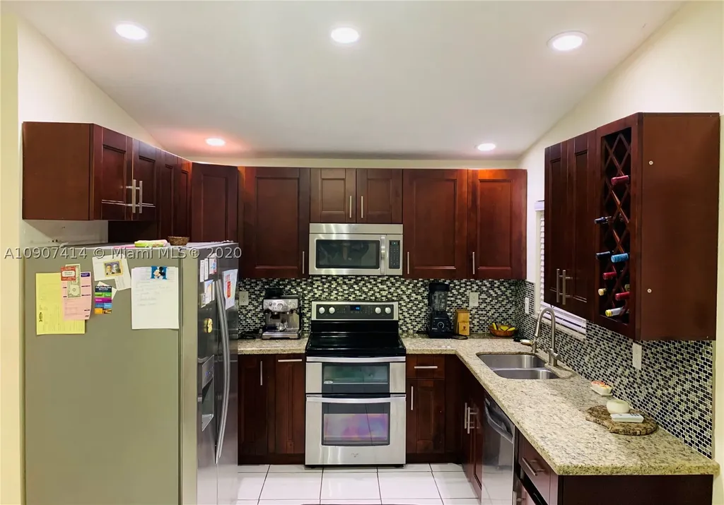 9711 W Daffodil Lane Miramar FL 33025