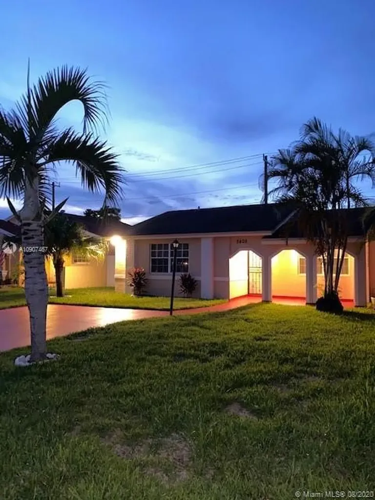 5405 NW 198th Terrace Miami Gardens FL 33055