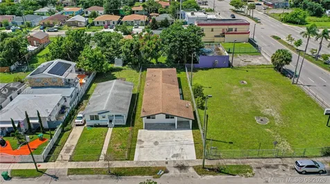 2180 NW 59th Street Miami FL 33142