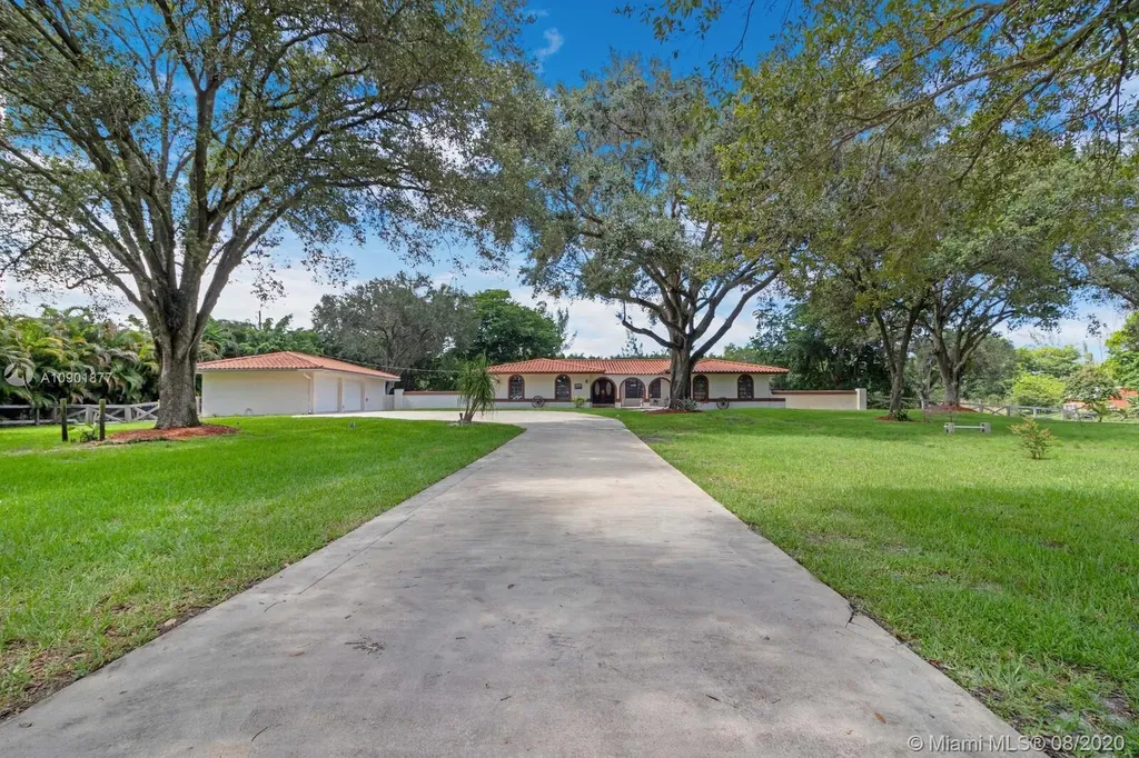10951 SW 25th Street Davie FL 33324