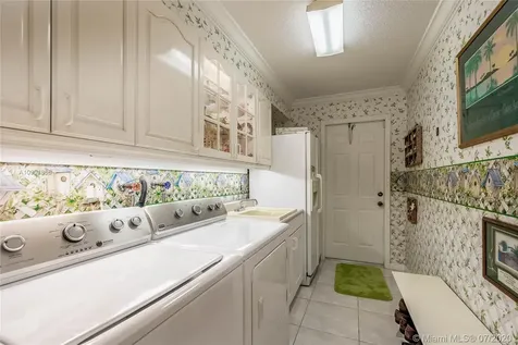 7437 SW 169th Terrace Palmetto Bay FL 33157