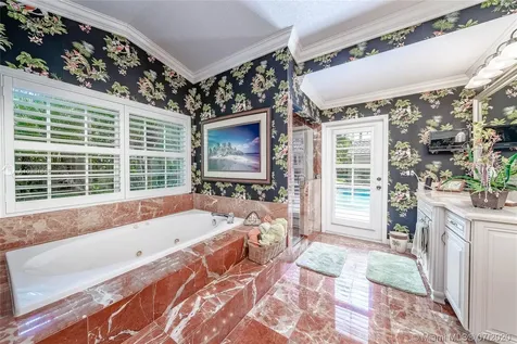 7437 SW 169th Terrace Palmetto Bay FL 33157