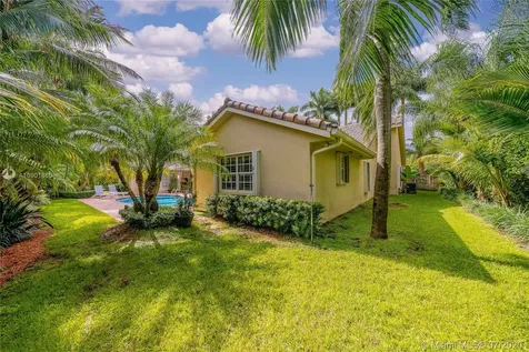7437 SW 169th Terrace Palmetto Bay FL 33157