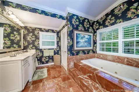 7437 SW 169th Terrace Palmetto Bay FL 33157