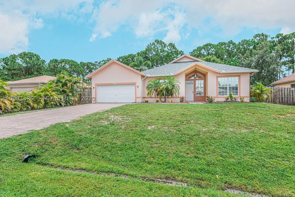4059 SW Kamsler Street Port St. Lucie FL 34953