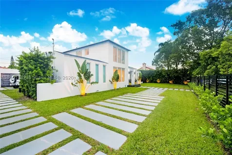1641 SW 16th Street Miami FL 33145
