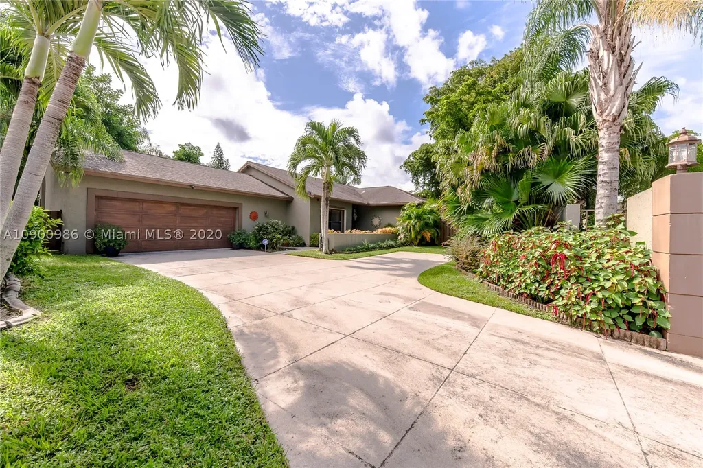 470 NW 79th Avenue Plantation FL 33324