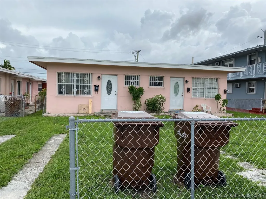 182 W 10th Street Hialeah FL 33010
