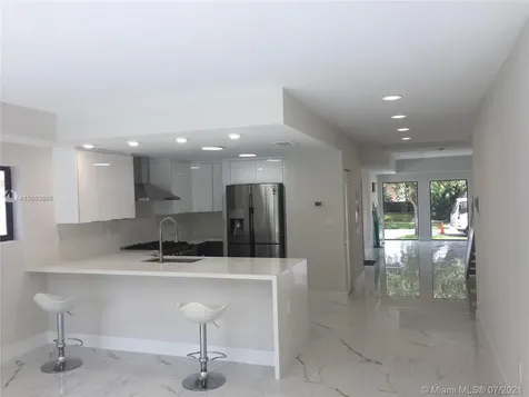 1570 Biarritz Drive Miami Beach FL 33141