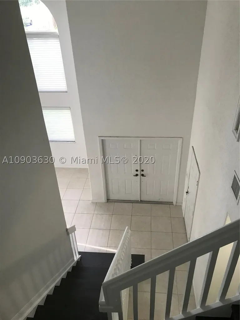 15662 SW 177th Terrace Miami FL 33187
