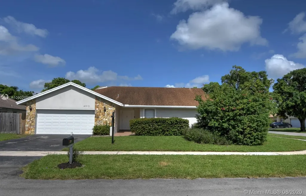 4910 NW 84th Avenue Lauderhill FL 33351