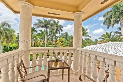 8205 NW 157th Terrace Miami Lakes FL 33016