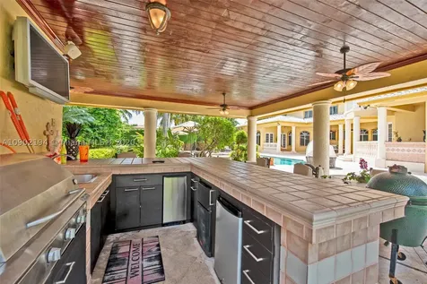 8205 NW 157th Terrace Miami Lakes FL 33016