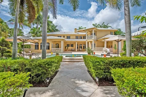 8205 NW 157th Terrace Miami Lakes FL 33016