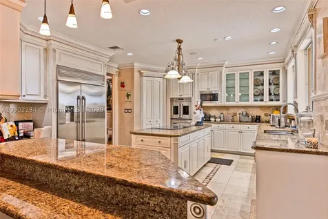 8205 NW 157th Terrace Miami Lakes FL 33016