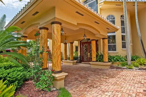 8205 NW 157th Terrace Miami Lakes FL 33016
