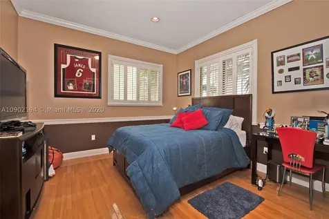 8205 NW 157th Terrace Miami Lakes FL 33016