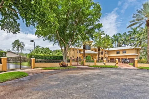 8205 NW 157th Terrace Miami Lakes FL 33016